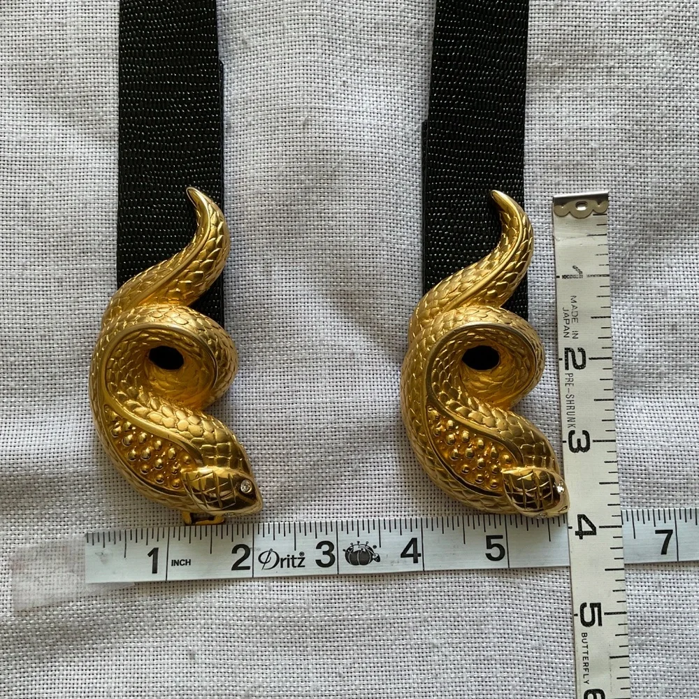 Vintage Rare  Doreen Ryan Gold Tone Double Snake Buckle Signed Adjustable Belt